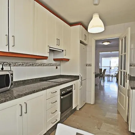 Bajondillo Beach Apartment