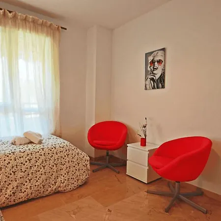 Bajondillo Beach Apartment *